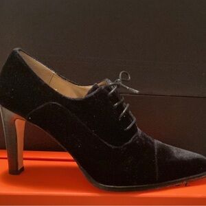 Ann Marino Black Velvet Women's Shoes